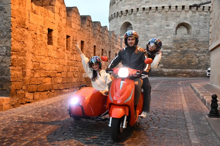 Retro motorcycle tour: Explore Icherisheher